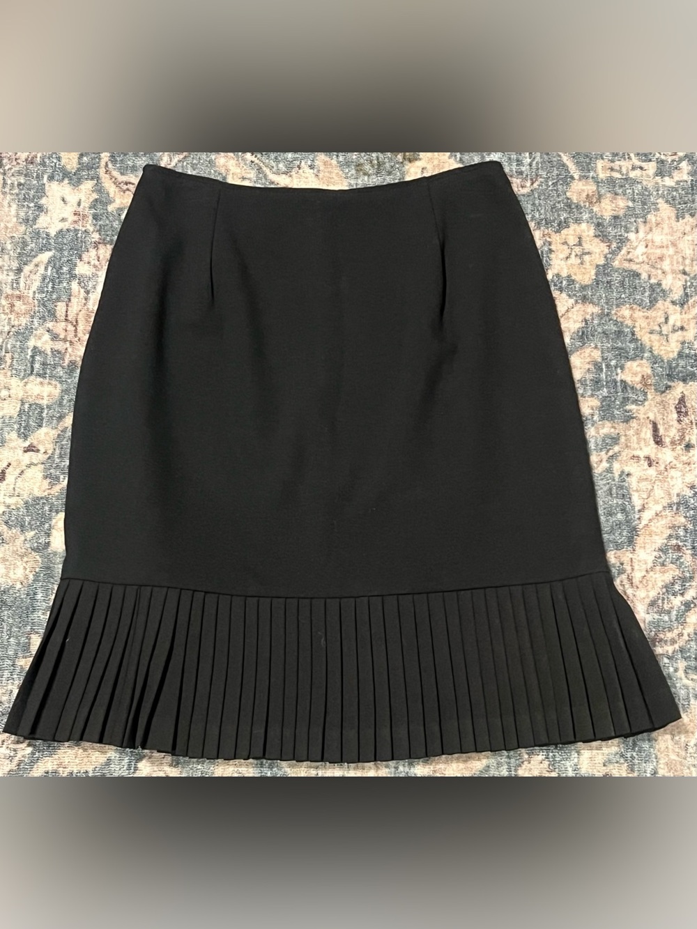 Pantology size 4 Black Pleated Hem Women's Skirt